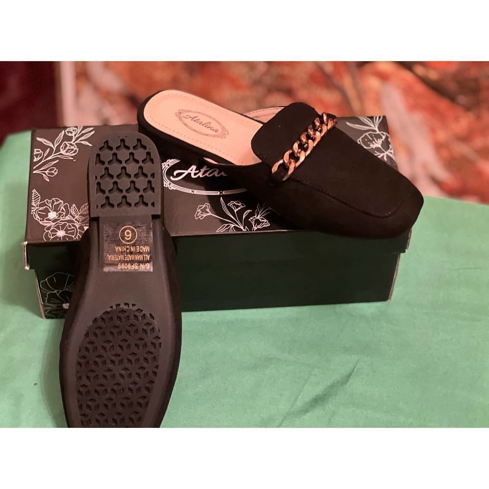 Adalina Black slides chain accent suede MULE 6 Black - Picture 2 of 4